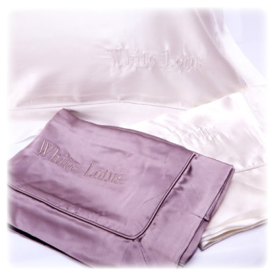 White Lotus Pure Silk Pillowcase White Lotus Pure Silk Pillowcase